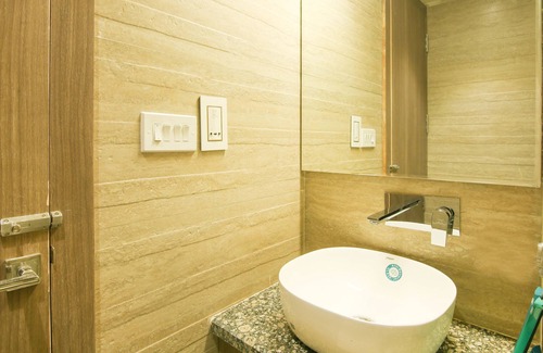 Chinar Park Hotel | Treebo Hoops - Airport