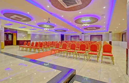 Bengaluru Hotel | Treebo Trend Silver Key Suites Kammanahalli