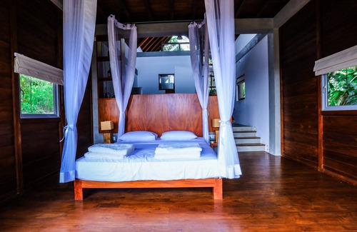 Imbulpe Hotel | Treehouse Chalets