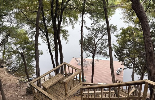 Graford House | Treehouse on PK Boat Dock Close to Rocker B