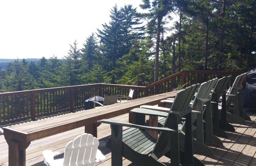 Friendship Ski Chalet | Treehouse with stunning ocean Views from expansive deck + Frontage on Forest l