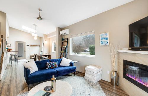 Rockaway Beach House | Trees to Sea House
