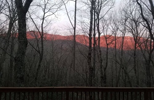 Burnsville House | Treetops Lodge - Private Mountain Home in Mt. Mitchell Golf Community