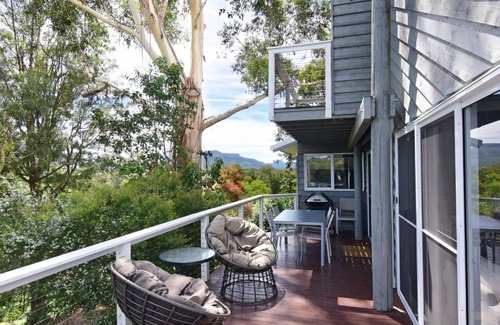 Kangaroo Valley House | Treetops - Three bedroom home with great views, in the village!