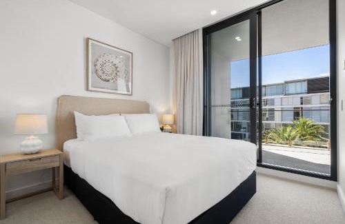 North Fremantle Apartment | Trendy 1-Bed Retreat in Fremantle with Rooftop