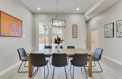 Rowlett House | Trendy and Modern home w a Private Pool