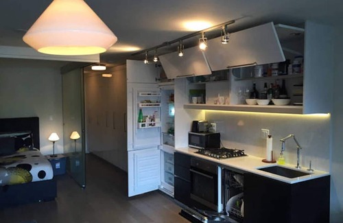 Chinatown Condo | Trendy Apartment in historic China Town