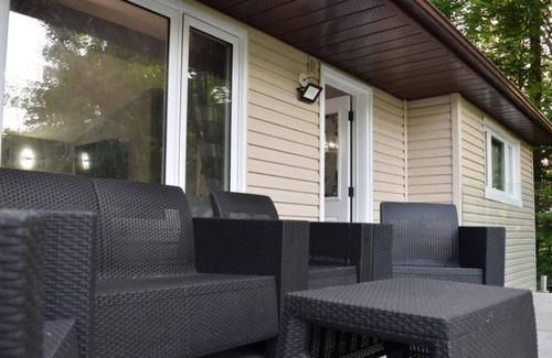Hastings House | Trendy & Modern 3 Bed Cottage/Bungalow just 2 hours from Toronto