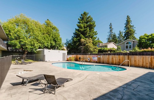Old Mountain View Apartment | Trendy Mountain View 1BR w/Pool, nr Caltrain & Nightlife, by Blueground