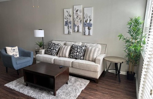 Memorial Apartment | Trendy, upscale apartment!