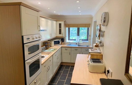 St Merryn Cottage | Treveglos Barn, on the coast road close to Harlyn Bay and Padstow.