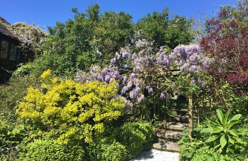 St Merryn Cottage | Treveglos Barn, on the coast road close to Harlyn Bay and Padstow.