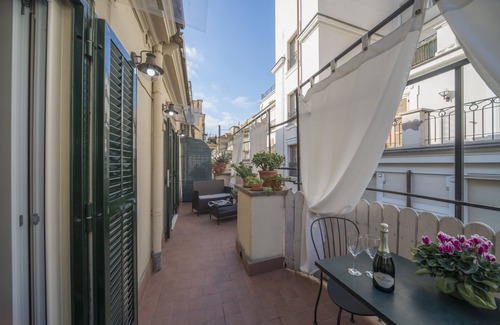 Repubblica Apartment | [Trevi] Domus Avignonesi