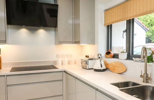 Llyswen House | TREVONNEN, family friendly, with open fire in Llyswen