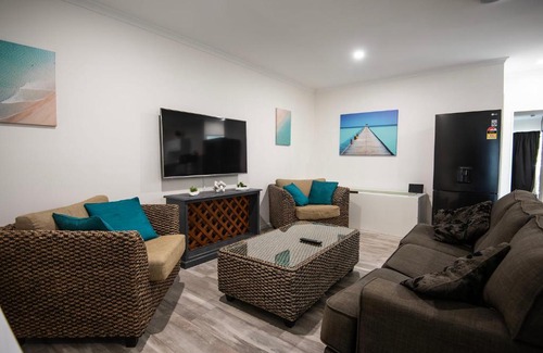 Trinity Beach Apartment | Trinity Beach Pacific - Home Away From Home