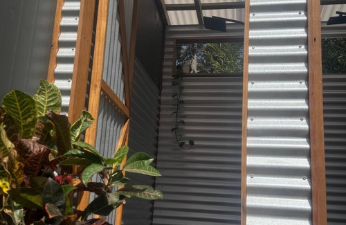 Tomerong RV Rental | Triple 1xQueen 1xSingle Beds, Glamping tent