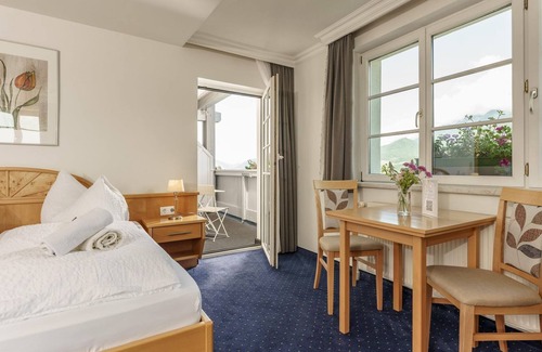 Haus im Ennstal Cottage | Triple room half board - Cafe Pension Kitzer