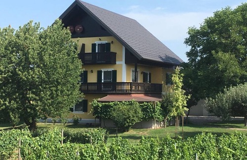 Straden Bed & Breakfast | Triple room no. 1 - Gästehaus Stöckler