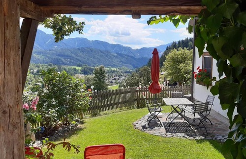 Aflenz Land House | Troadkasten - Ferienhaus am BIO-Bergbauernhof