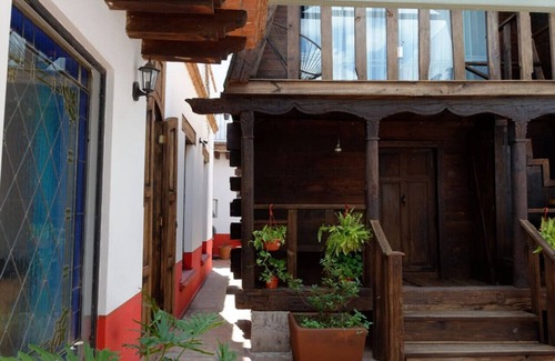 Historic Centre House | troje tradicional purépecha -live the experince-