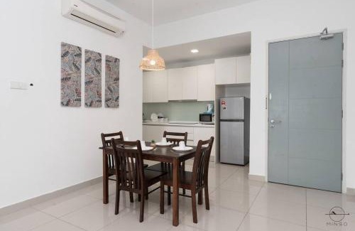 Central District Apartment | [Tropez Country Garden] #Sea View #Level 22 #6 Pax