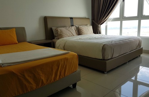 Johor Bahru Apartment | TROPEZ mins to Paradigm M / Legoland Family (WiFi)