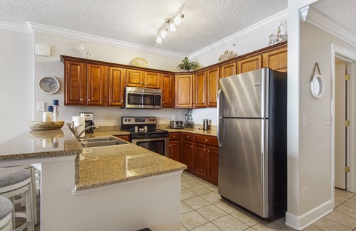 West Panama City Beach Condo | Tropic Winds Condo Beachfront 2BR,2BA,Remodeled in 2024. Beach chair ser til oct