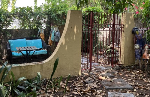 El Cid Cottage | 🌴Tropical Cottage, In The Lovely Palm Beach Historic District LOCATION!