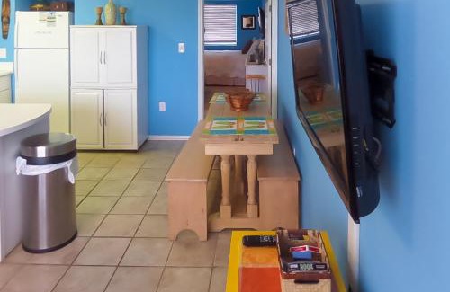 Fort Walton Beach Apartment | Tropical Isle #205