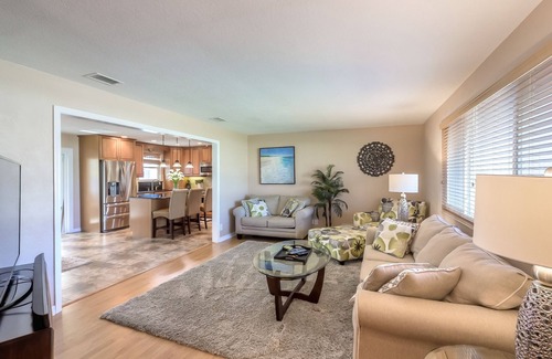 Oceanaire Terrance House | Tropical Oasis just steps from the beautiful Atlantic Ocean!
