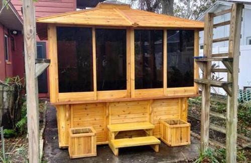 Largo Apartment | Tropical Paradise Oasis Spa Retreat