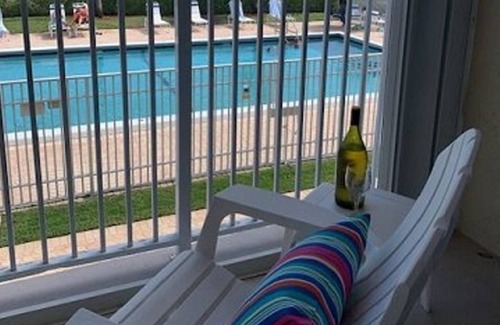 Hutchinson Island South Condo | Tropical Paradise Oceanfront Condo - Pool and Restaurant