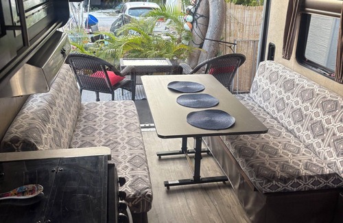 Big Pine Key Apartment | 🌴 TROPICAL RETREAT 🌴 RV IN THE KEYS 🌴