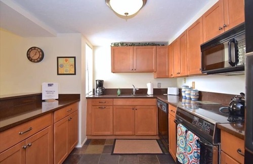 Siesta Key House | Tropical Siesta Key Townhouse at Bay Oaks - Watch Dolphin in the Bay! G12