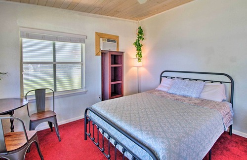 Tropic Villa | Tropical Villa: Screened Porch & Water View!
