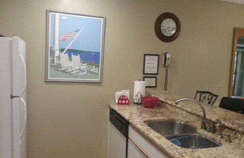 Harbor Springs Condo | Trout Creek #145.great location.minutes to Nubs Nob and Boyne Highlands.