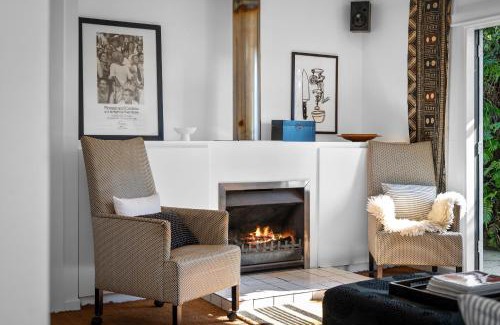 Okere Falls House | Trout Pool House - Okere Falls Lakeside Retreat
