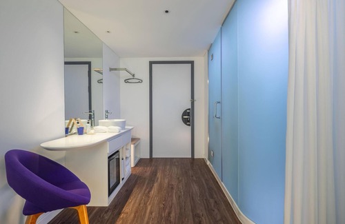 Ninh Kieu Hotel | Tru by Hilton Can Tho Cai Khe