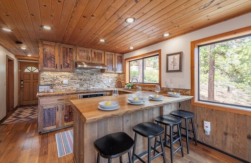 Truckee House | Truckee A Frame~Donner Lake