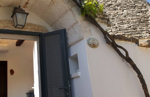 Martina Franca House | Trulli Itria Valley - Trulli of Pomegranate with large heated pool