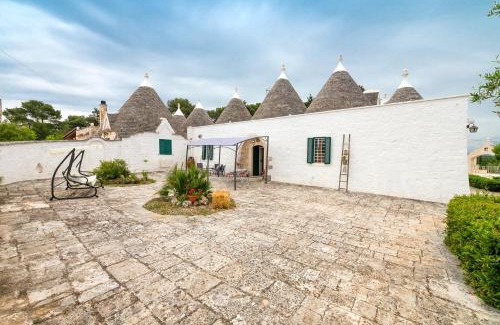 Specchiaruzzo Apartment | Trullo Suite in Masseria