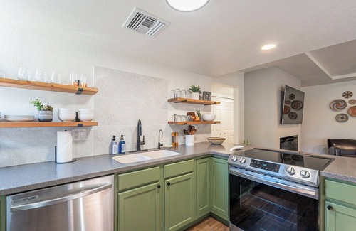 Tucson Condo | Truly enchanting! Superior upgrades, great location and community amenities.