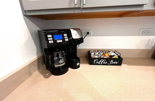 McHenry House | Trust: 3BR - 2 BT Spacious House w/Boho Aesthetic