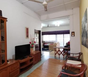Taman Selamat House | TS GUEST HOUSE