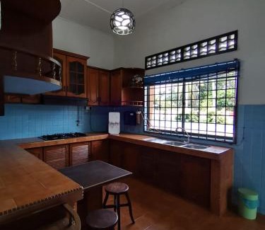 Taman Selamat House | TS GUEST HOUSE