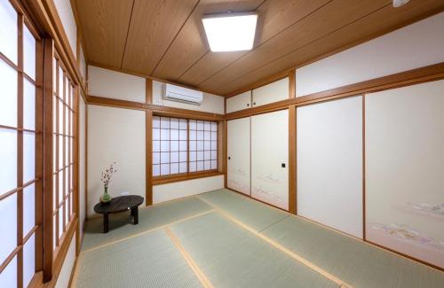 Nishishinkoiwa Villa | TSURUNOYA The only private lodging in Tokyo Japanese TATAMI style 8 minutes walk from station FREE Parking 4rooms 12guests NEW OPEN ASAKUSA AKIHABARA SKYTREE nearby