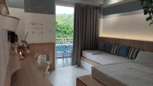 Nasugbu Bed & Breakfast | Tu Casa at Pico de Loro - Myna B