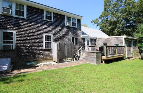 Wellfleet House | Tucked Away Home Offering Privacy But Conveniently Close To Main St (2315)