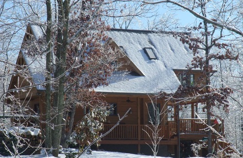 Monteagle Cabin | Tucked Inn is a cozy cabin located in Monteagle, Tennessee.