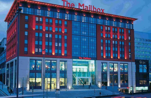 Birmingham City Centre Apartment | Tudors eSuites Birmingham Apartments with Gated Parking